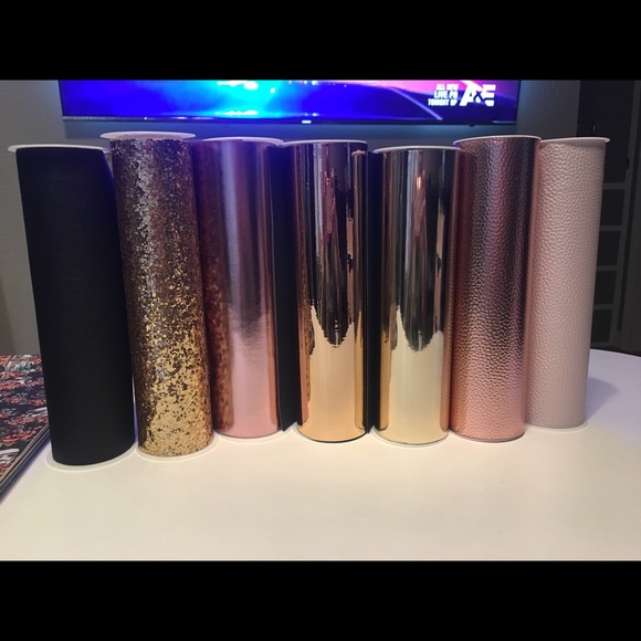 Bow Keychain - Picture 3 of 5